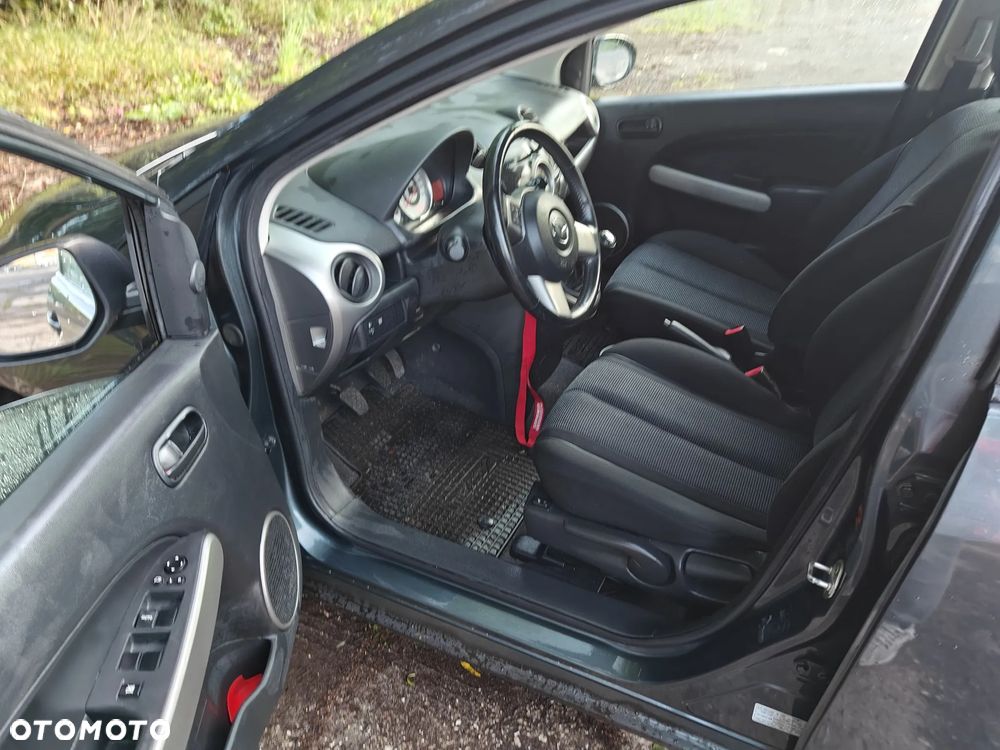 Mazda 2 1.3 Exclusive - 14