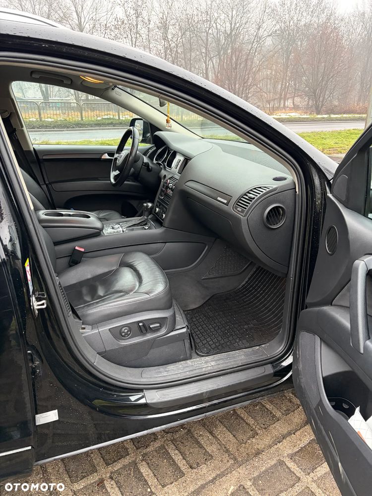 Audi Q7 3.0 TDI DPF clean diesel Quattro Tiptronic - 26