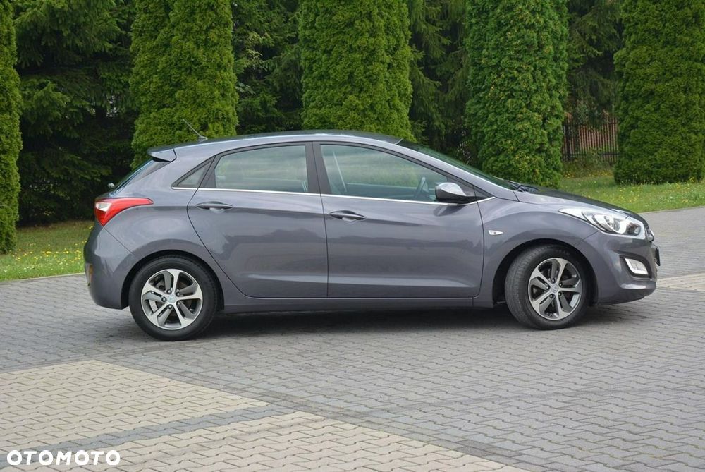 Hyundai i30 1.4 Comfort - 11