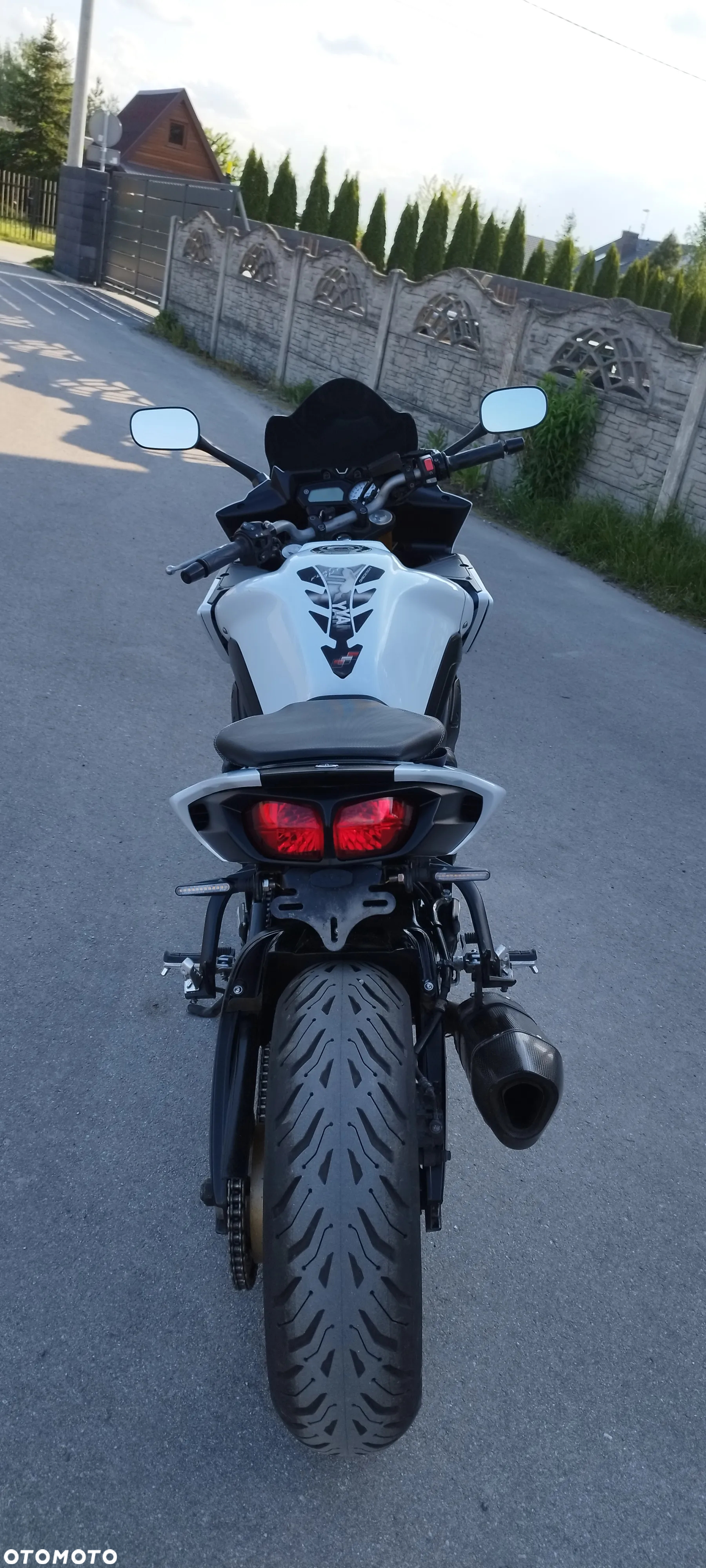Yamaha FZ8 - 9