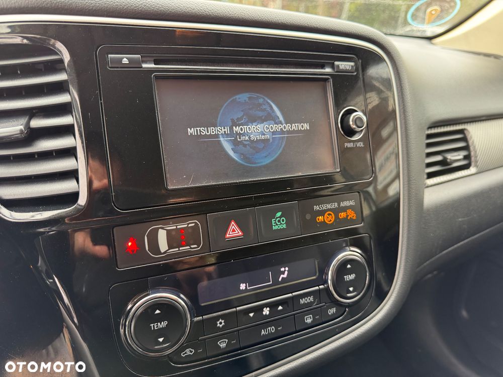 Mitsubishi Outlander - 7