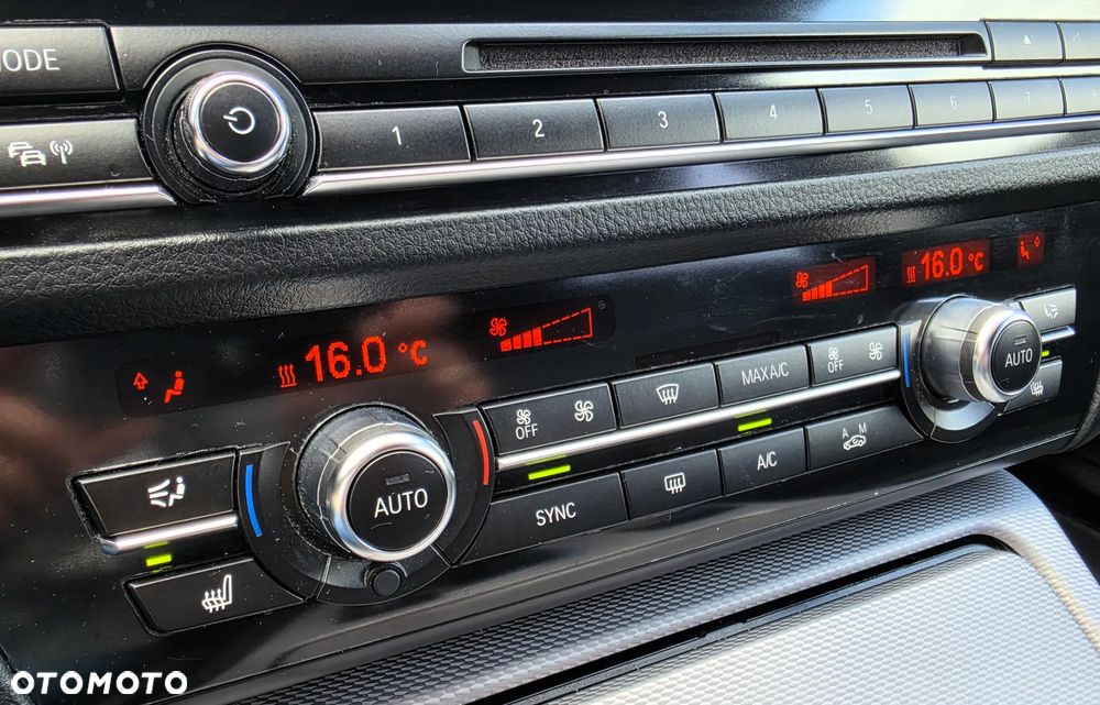 BMW Seria 5 525d xDrive - 30