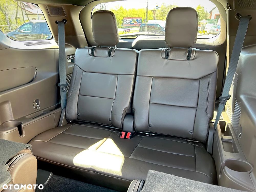 Ford Explorer - 35