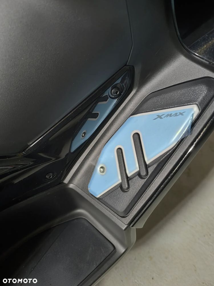 Yamaha X-max - 16