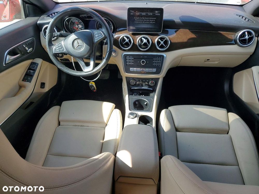 Mercedes-Benz CLA 250 4Matic 7G-DCT - 7