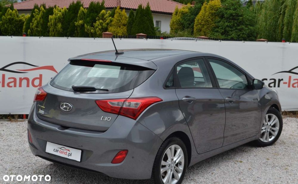 Hyundai i30 1.4 Fifa World Cup Edition - 13