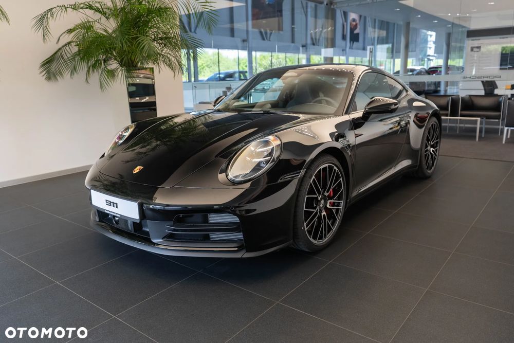 Porsche 911 Carrera 4S - 7