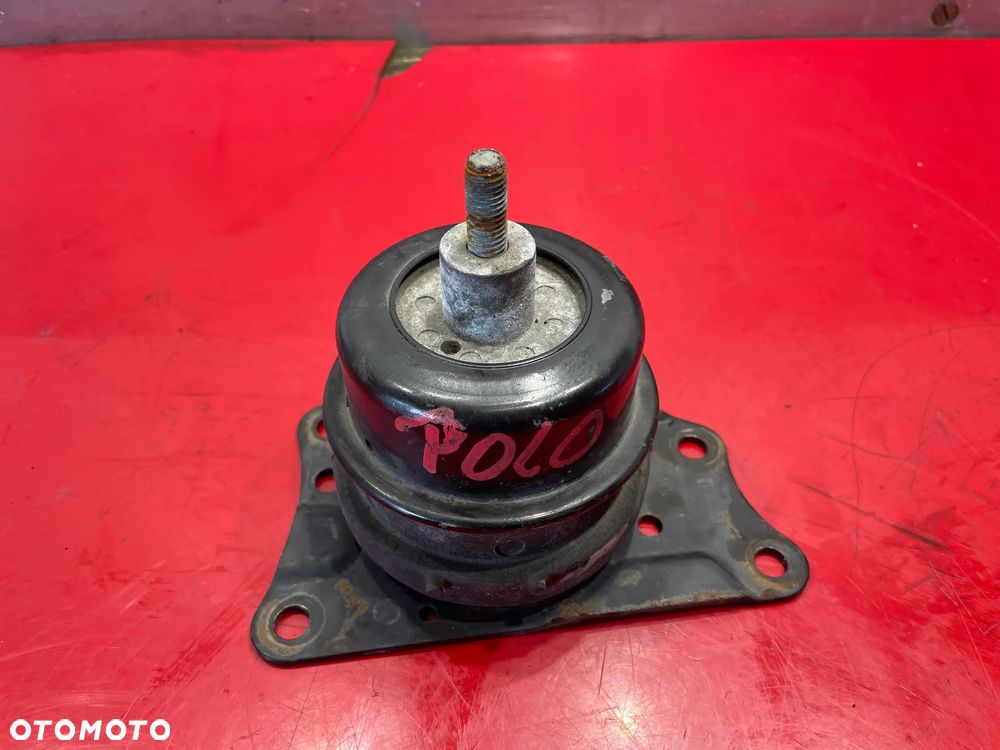 PODUSZKA SILNIKA OLEJOWA VW POLO 9N - 4