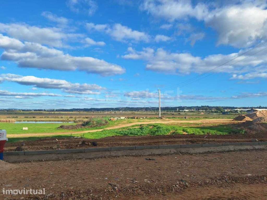 Lote com 529 m2 com projeto aprovado de moradia isolada - Grande imagem: 5/12