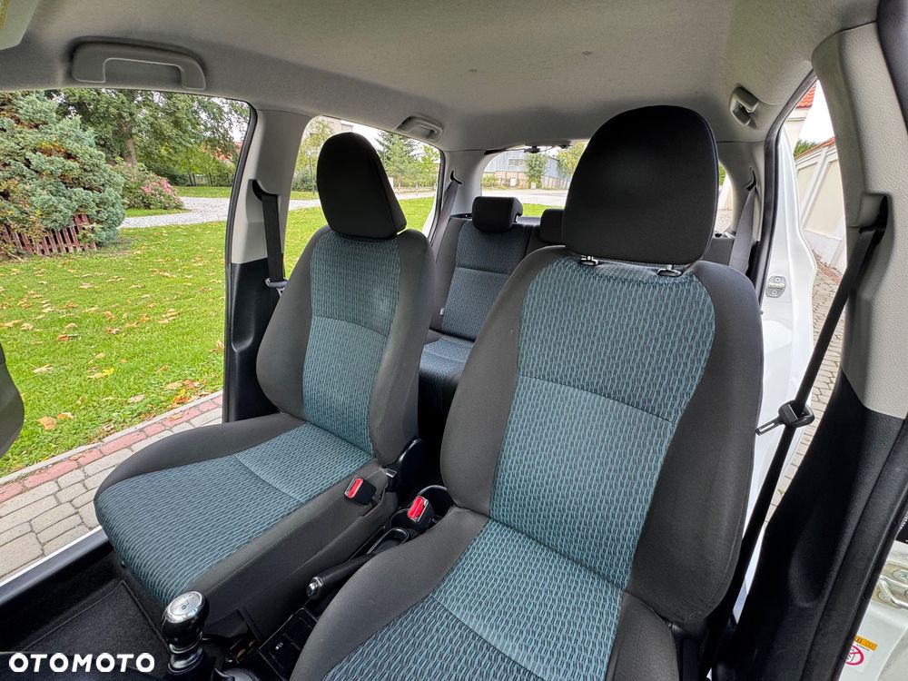 Toyota Yaris - 16