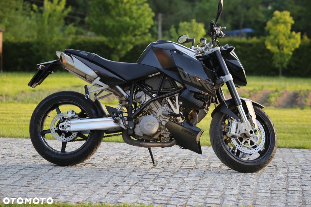 KTM Super Duke - 1