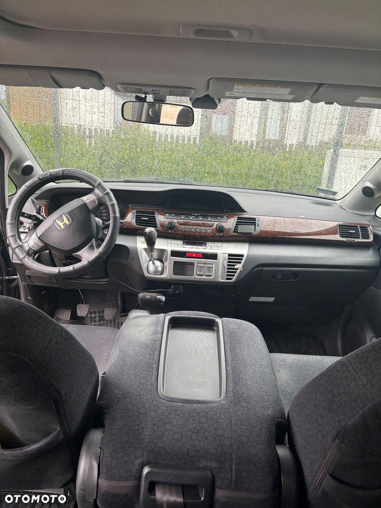 Honda FR-V - 6