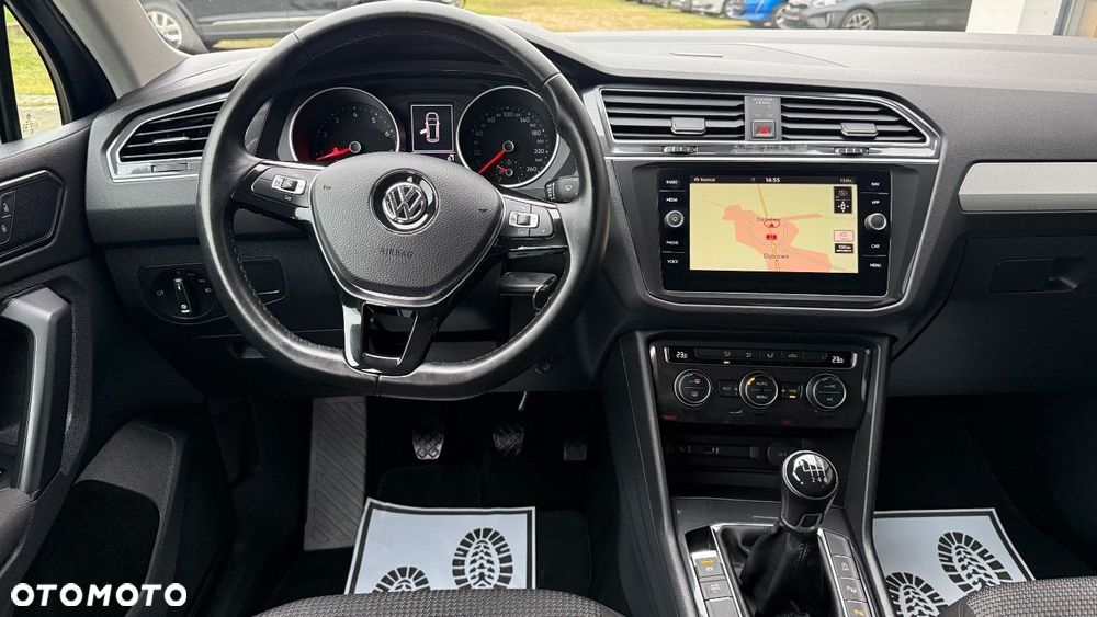 Volkswagen Tiguan - 24