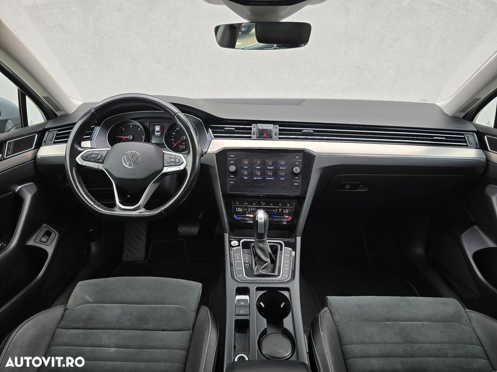 Volkswagen Passat 2.0 TDI DSG Highline - 23