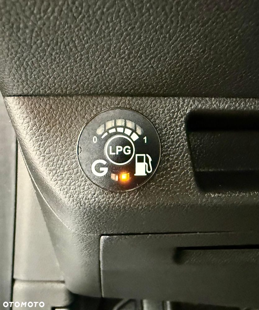 Renault Clio - 31
