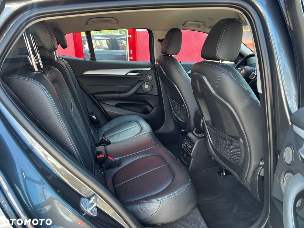 BMW X2 sDrive18i Advantage Plus - 25