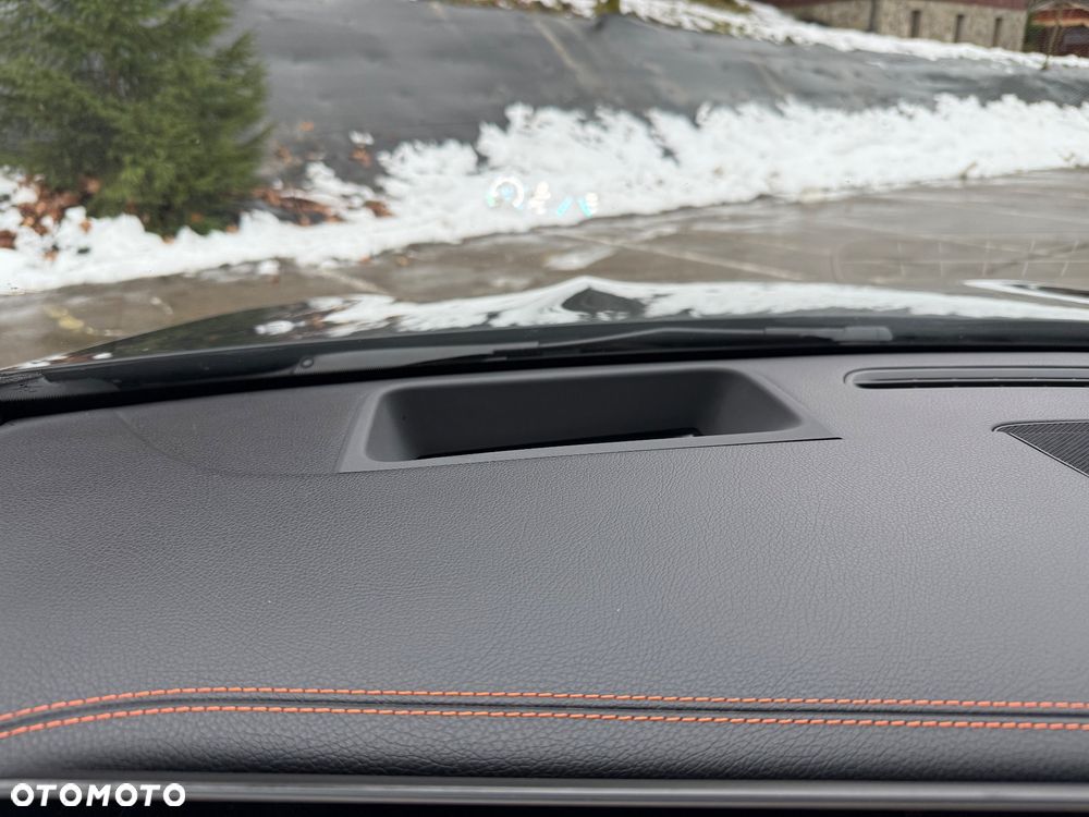 Mercedes-Benz CLA - 23