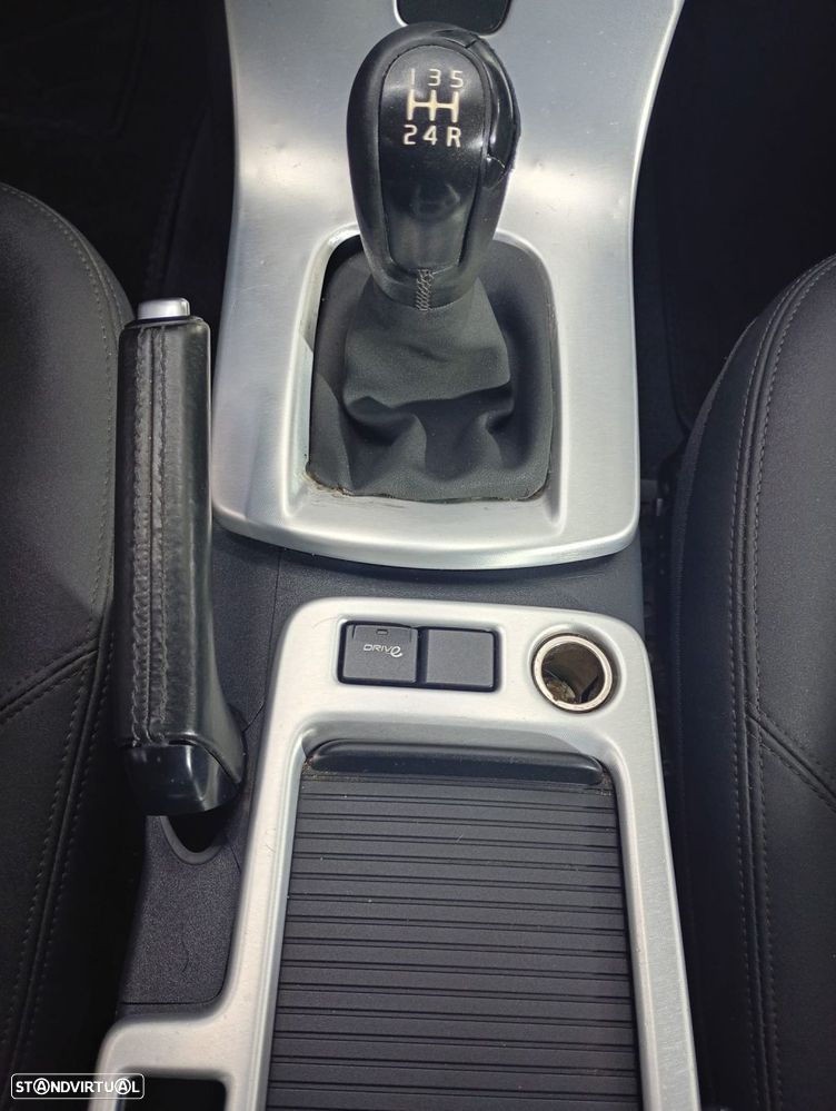 Volvo C30 1.6 D Drive Momentum — fotografia 20