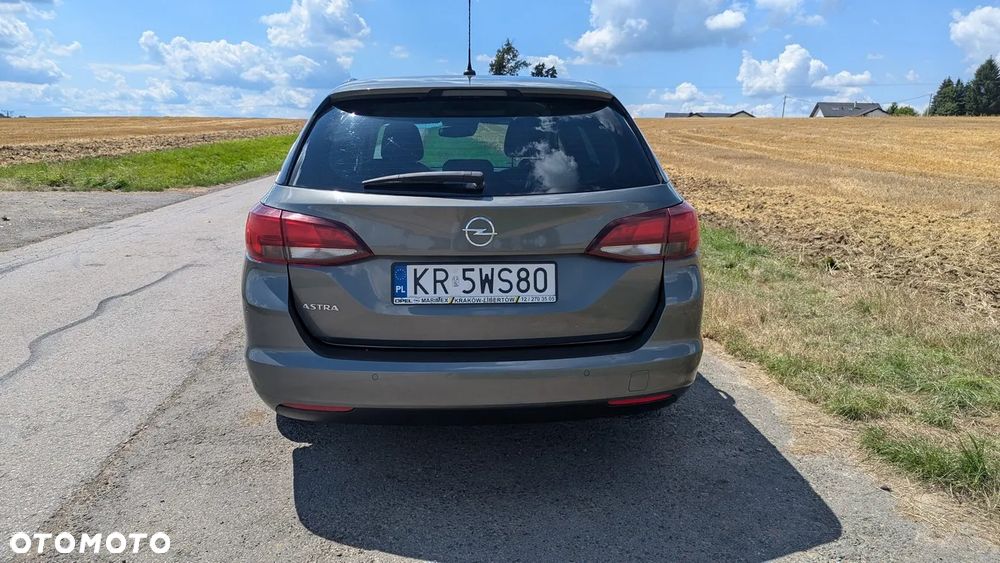 Opel Astra 1.2 T Edition S&S - 4