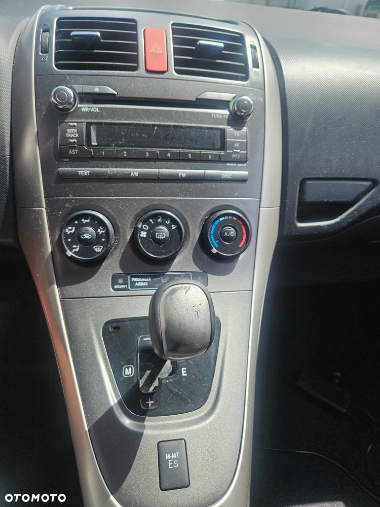 Toyota Auris 1.4 D-4D Premium MM - 10