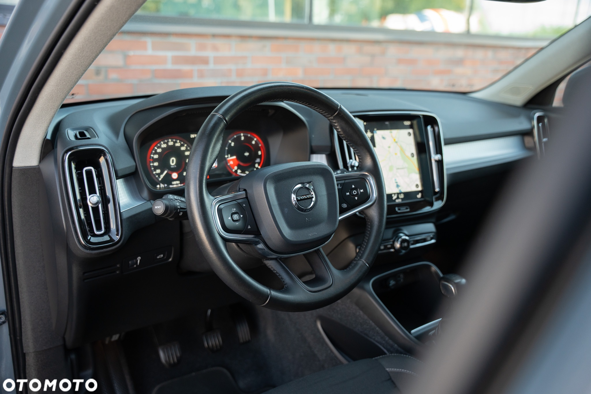 Volvo XC 40 D3 Momentum Pro - 23