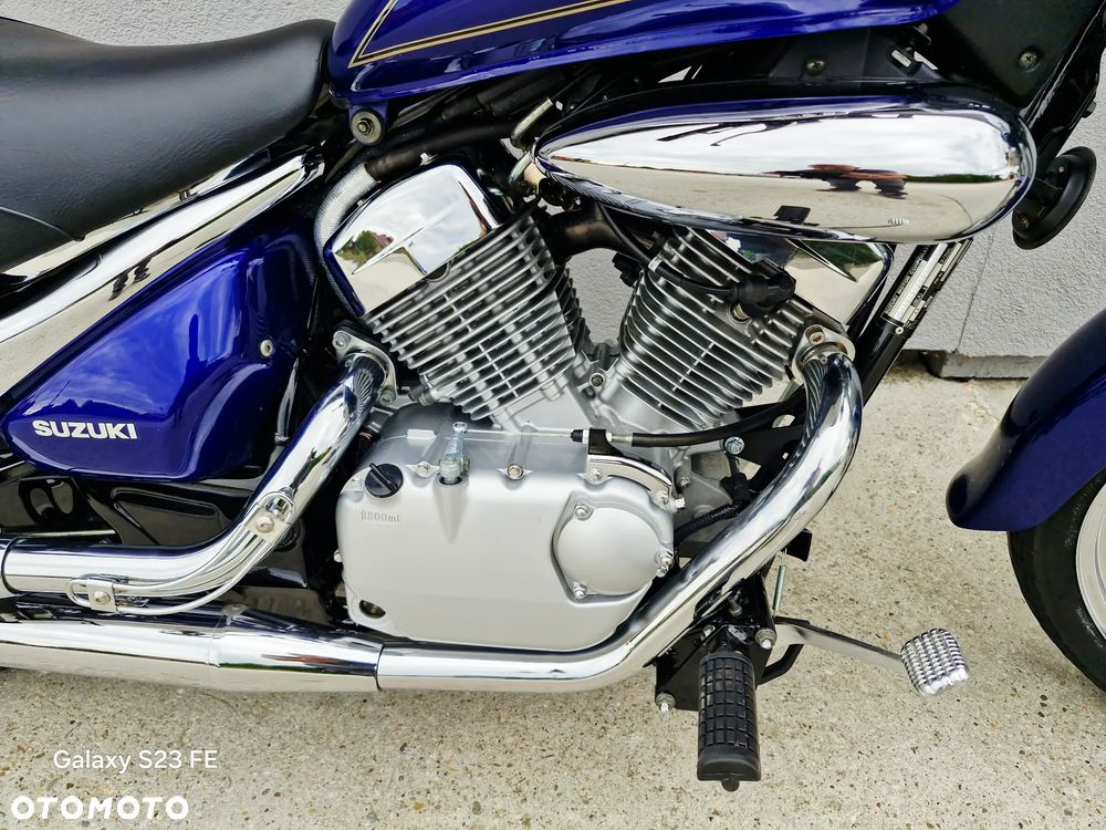 Suzuki Intruder - 24