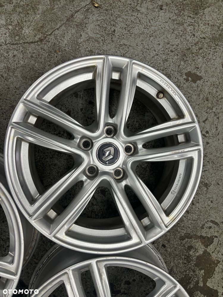 Alufelgi Renault 7.5Jx17 5x114.3 RC27-757 KBA50749 - 4
