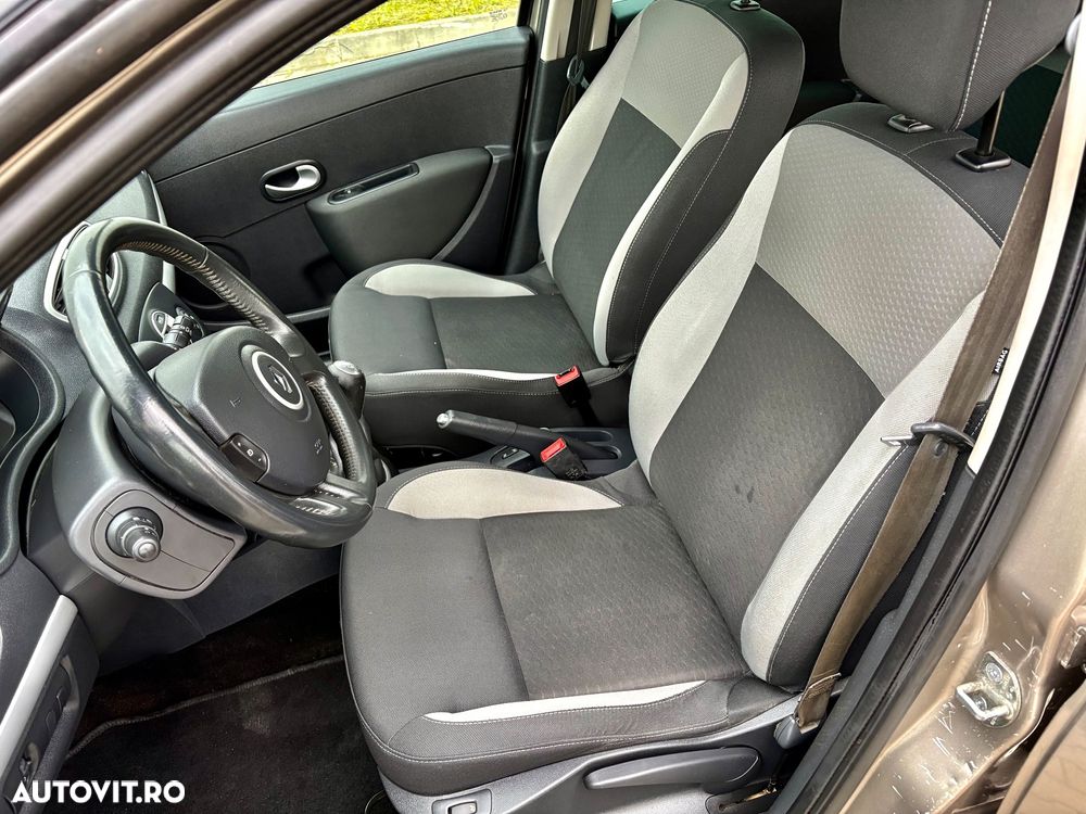 Renault Clio 1.5 dCi 90 FAP Luxe - 8