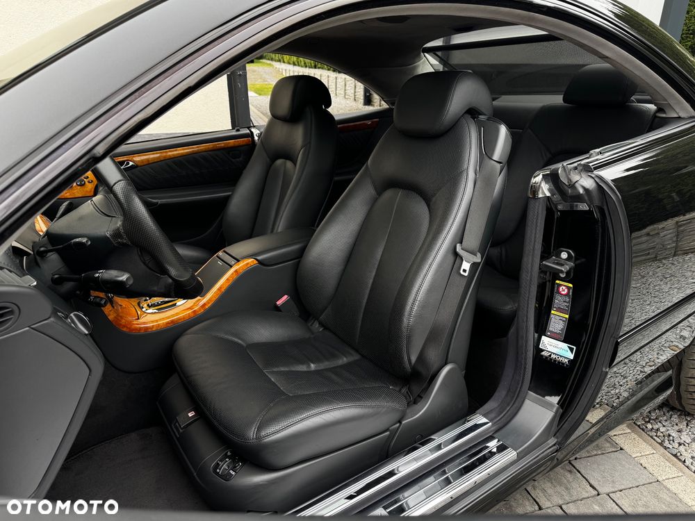 Mercedes-Benz CL - 28