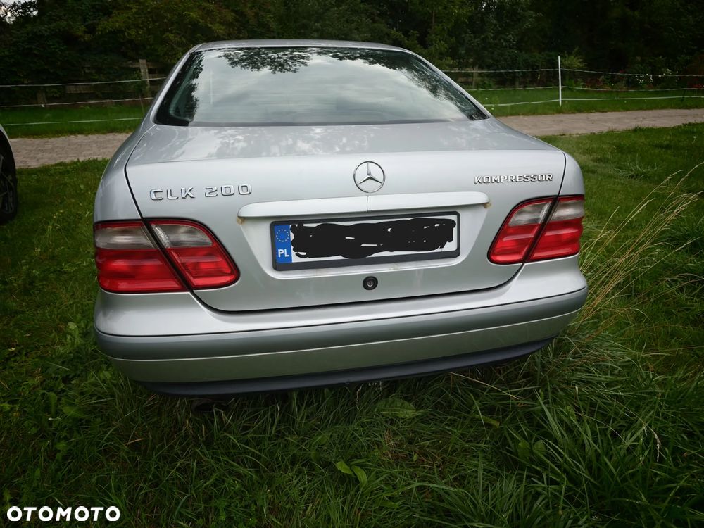 Mercedes-Benz CLK - 10