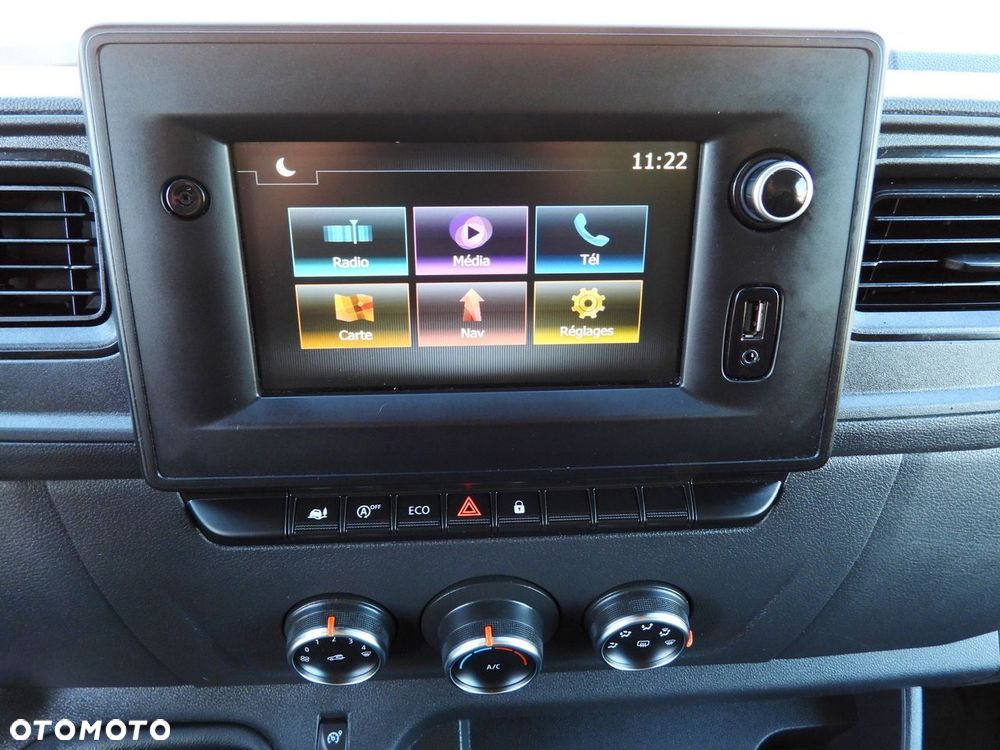 Renault MASTER KONTENER 8 PALET TEMPOMAT NAWIGACJA LEDY KLIMATYZACJA  145KM - 34