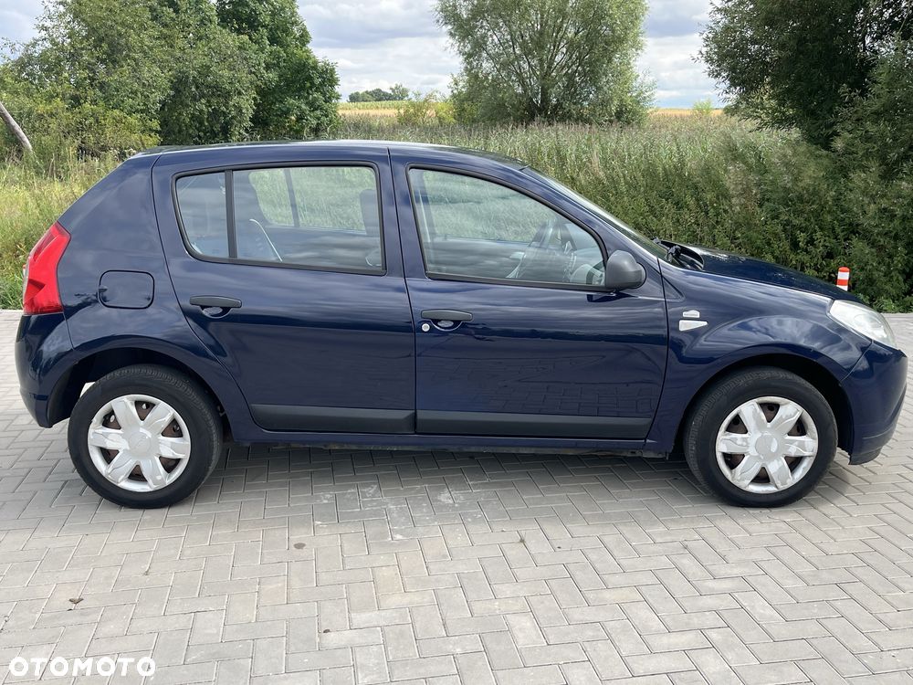Dacia Sandero - 4