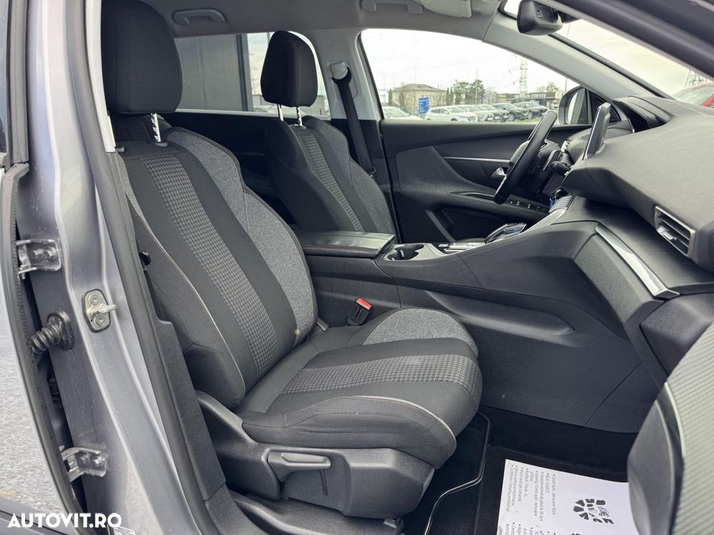 Peugeot 5008 - 22