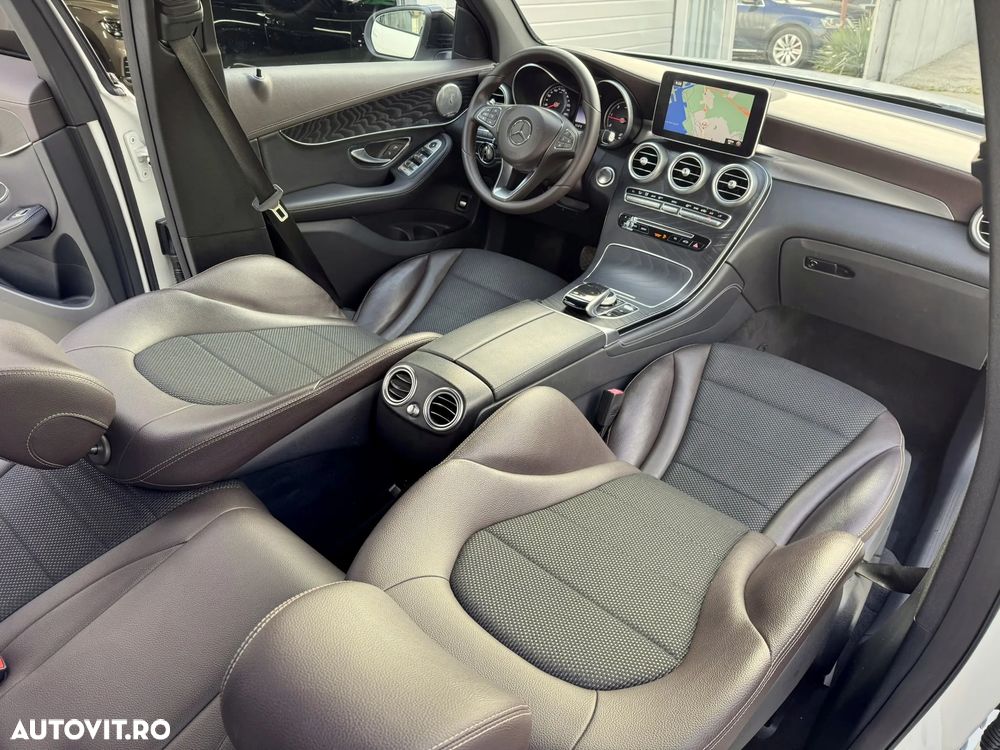 Mercedes-Benz GLC 250 d 4Matic 9G-TRONIC AMG Line - 14