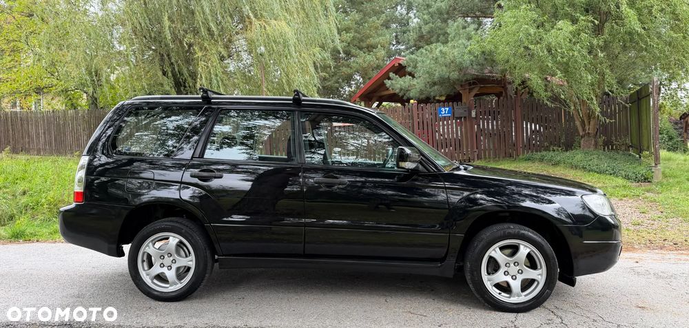 Subaru Forester 2.0 XL - 6