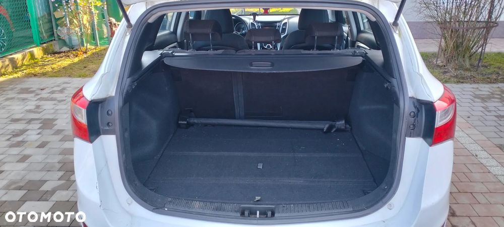 Hyundai i30 1.6 GDI Classic - 16