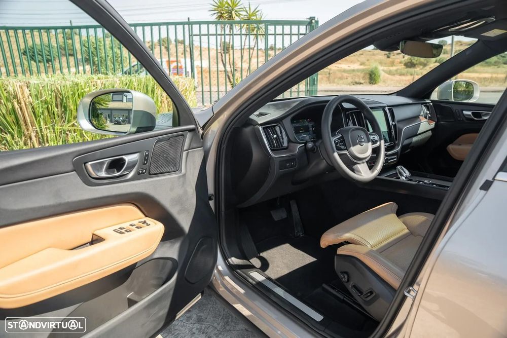 Volvo XC 60 T8 AWD Recharge Ultimate Bright — fotografia 21
