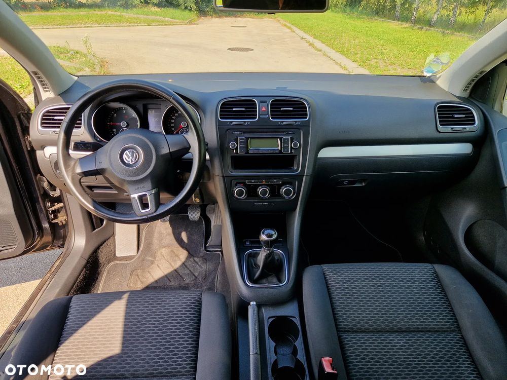 Volkswagen Golf VI 2.0 TDI Comfortline - 11