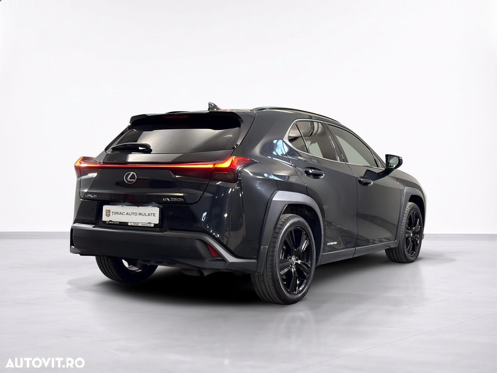Lexus Ux 2021 photo 5