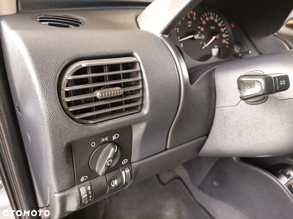 Opel Combo Tour 1.7 CDTI Arizona - 24