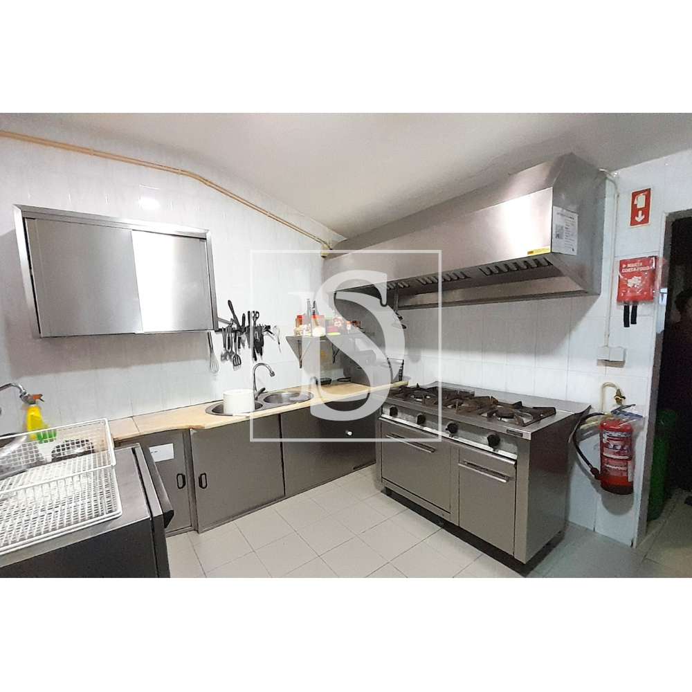 Trespasse de restaurante no Centro Histórico de Viana do Castelo - Grande imagem: 3/15