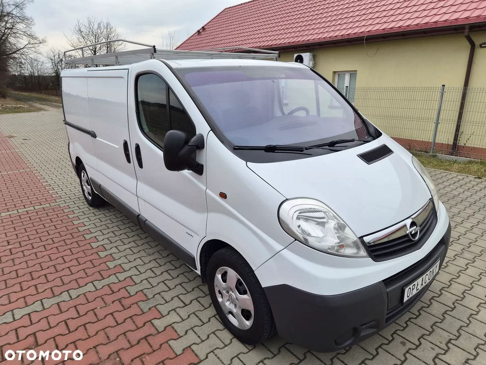 Opel Vivaro - 11