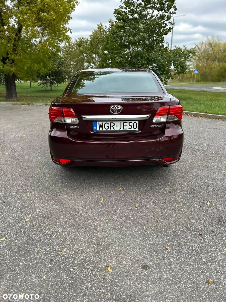Toyota Avensis 2.0 D-4D Premium - 4