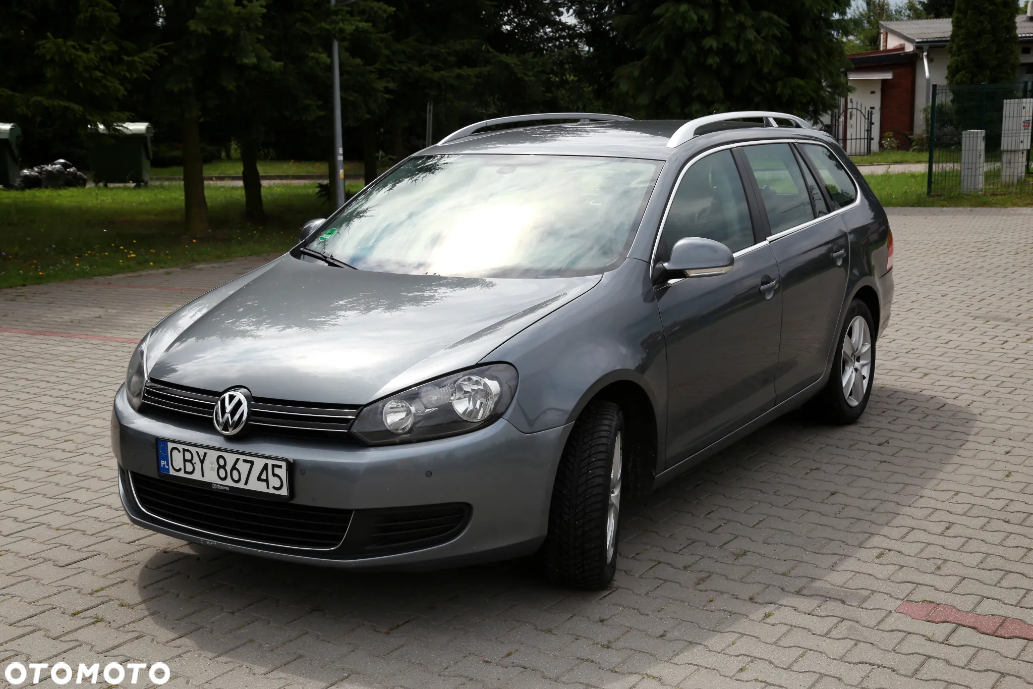 Volkswagen Golf 1.6 TDI DPF Comfortline - 6