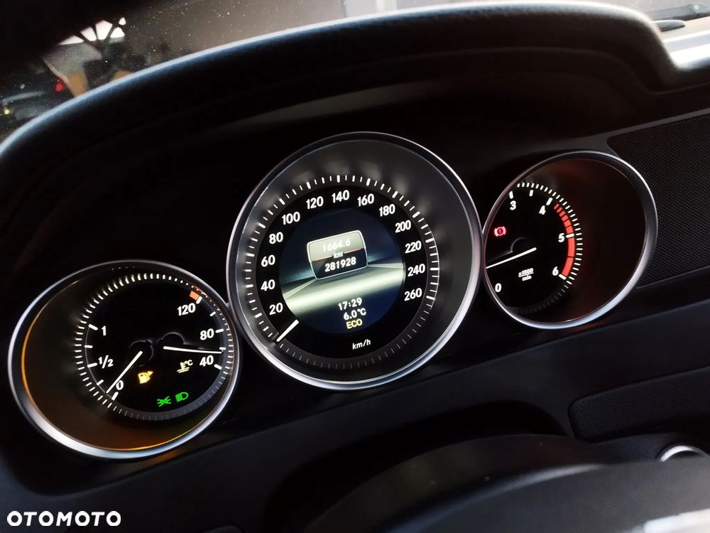 Mercedes-Benz Klasa C 200 CDI BlueEff Avantgarde - 12