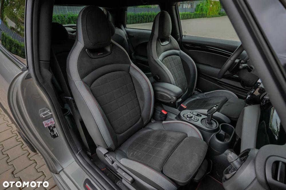 MINI John Cooper Works - 29