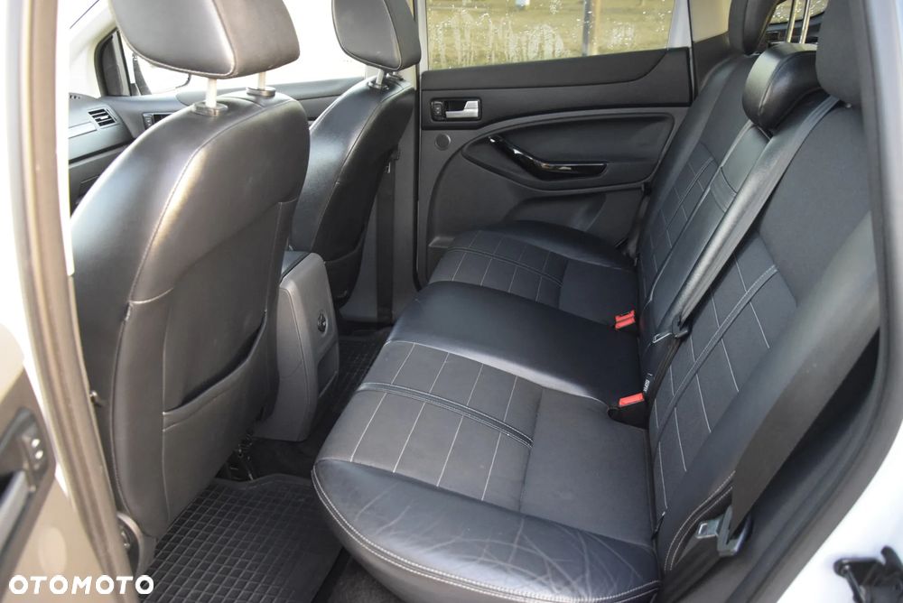 Ford Kuga 2.0 TDCi FWD Titanium Plus - 20