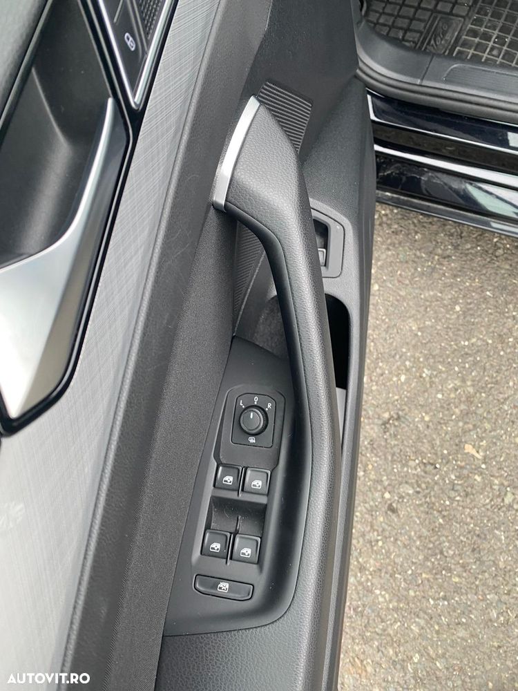 Volkswagen Passat Variant 2.0 TDI SCR DSG Business - 8