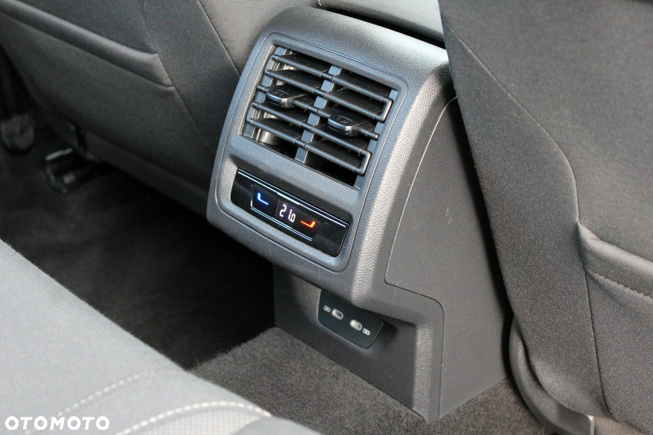 Volkswagen Golf VIII 1.4 TSI Plug-In Hybrid Style DSG - 15
