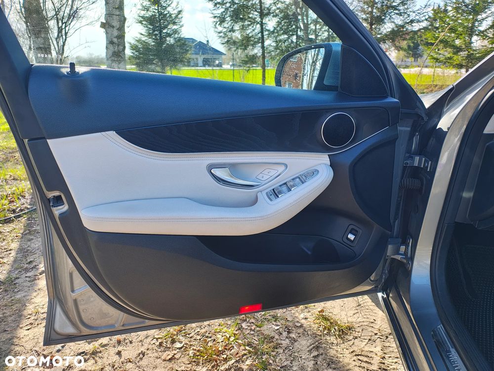 Mercedes-Benz Klasa C 220 (BlueTEC) d 7G-TRONIC Avantgarde - 18